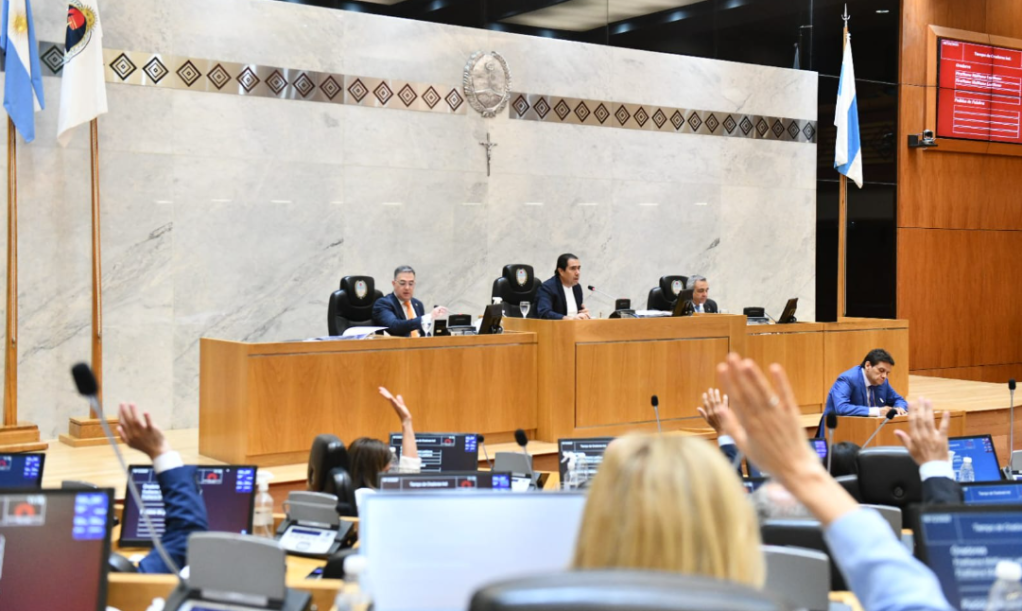 La Legislatura debatió leyes económicas en una sesión atravesada por la discusión&nbsp;electoral